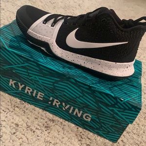 Kyrie Basketball Shoes